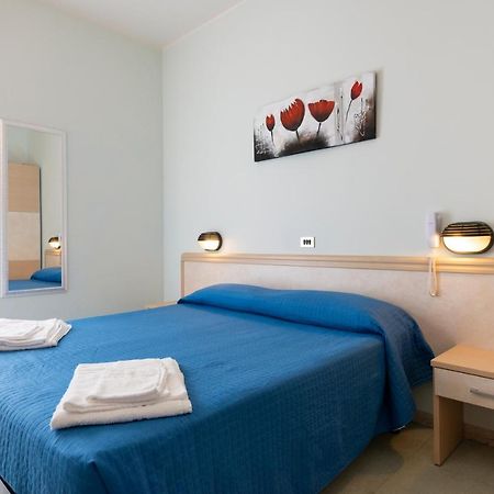 Hotel Olympic ميلانو ماريتيما المظهر الخارجي الصورة
