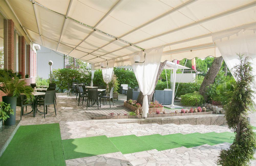 Hotel Olympic ميلانو ماريتيما المظهر الخارجي الصورة